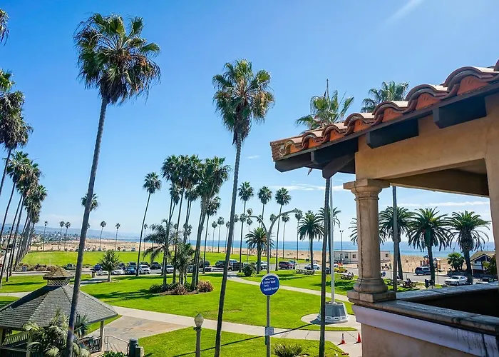 Balboa Inn, On The Beach At Newport